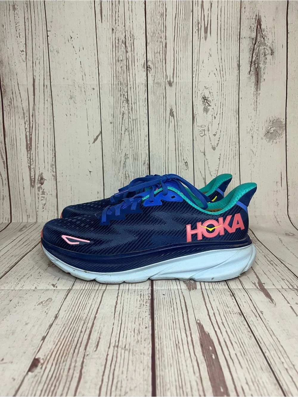 Hoka One One Clifton 9 Women's Size 9B Bellwether Blue Running Shoes